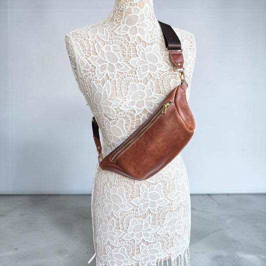 ADJUSTABLE FANNY PACK / SHOULDER BAG