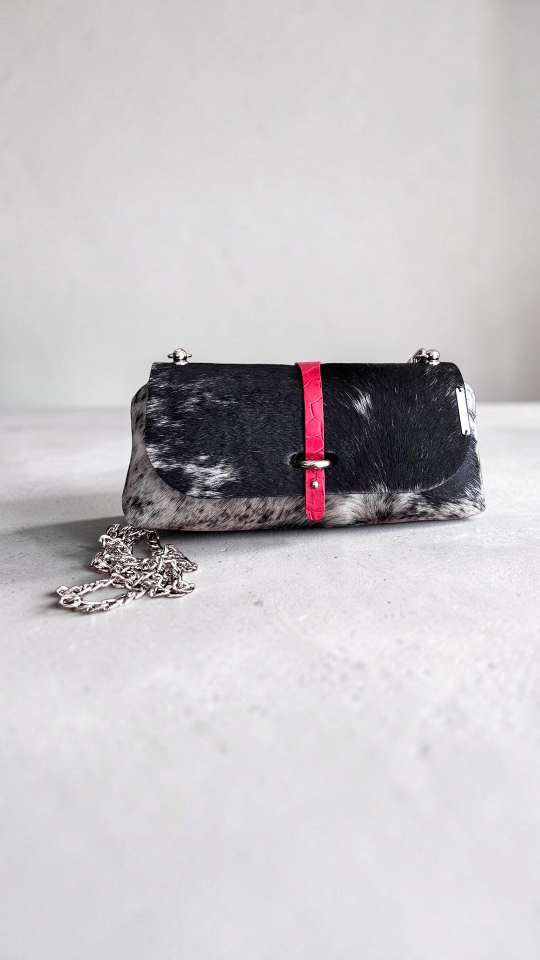 HAIR-ON DAISY BAG