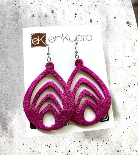 CUTOUT LEATHER EARRINGS