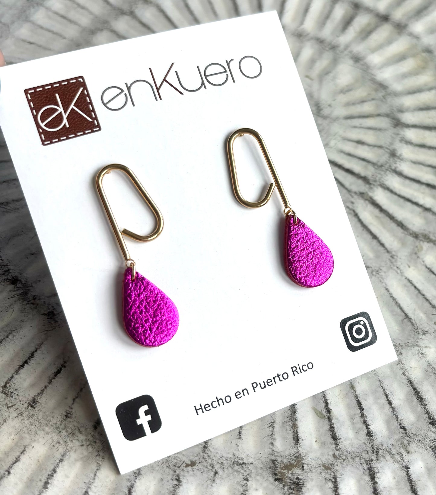 TEARDROP EARRINGS