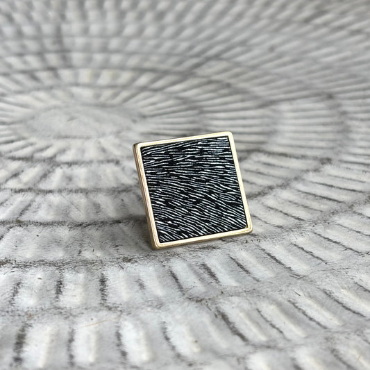 SQUARE LEATHER RING