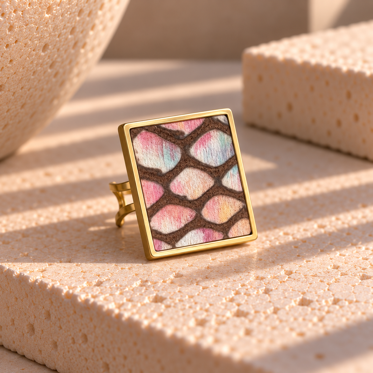 SQUARE LEATHER RING