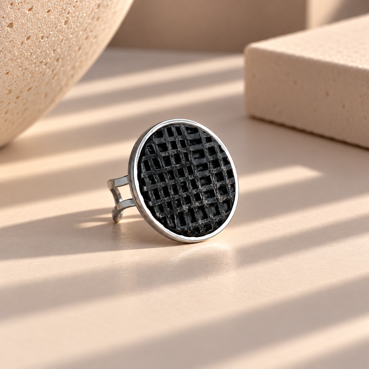 ROUND LEATHER RING