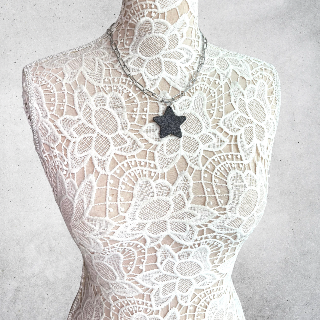 LEATHER STAR NECKLACE