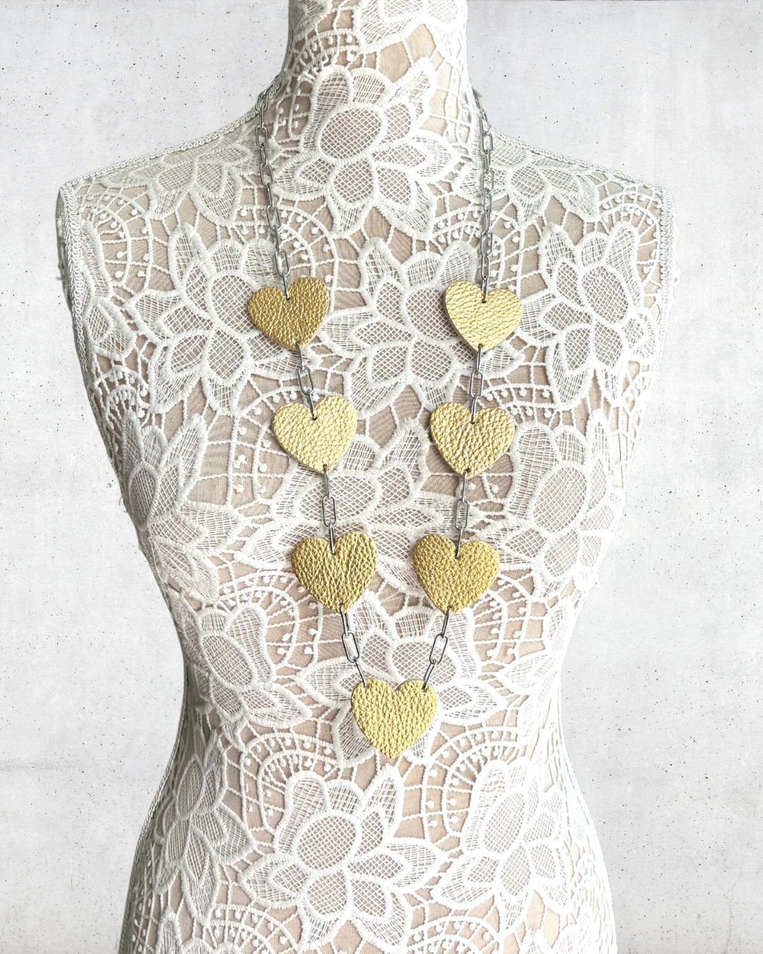 LEATHER HEARTS NECKLACE