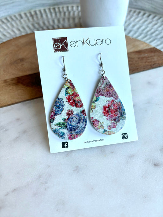 TEARDROP EARRINGS