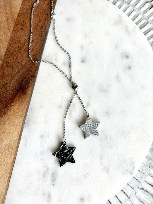 LEATHER STARS NECKLACE