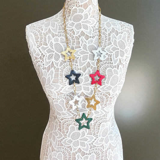 LEATHER STARS NECKLACE