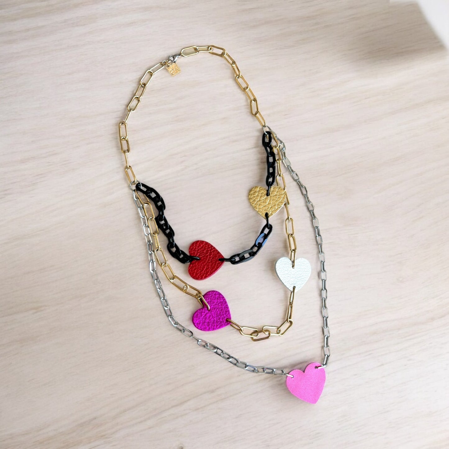 HEARTS NECKLACE