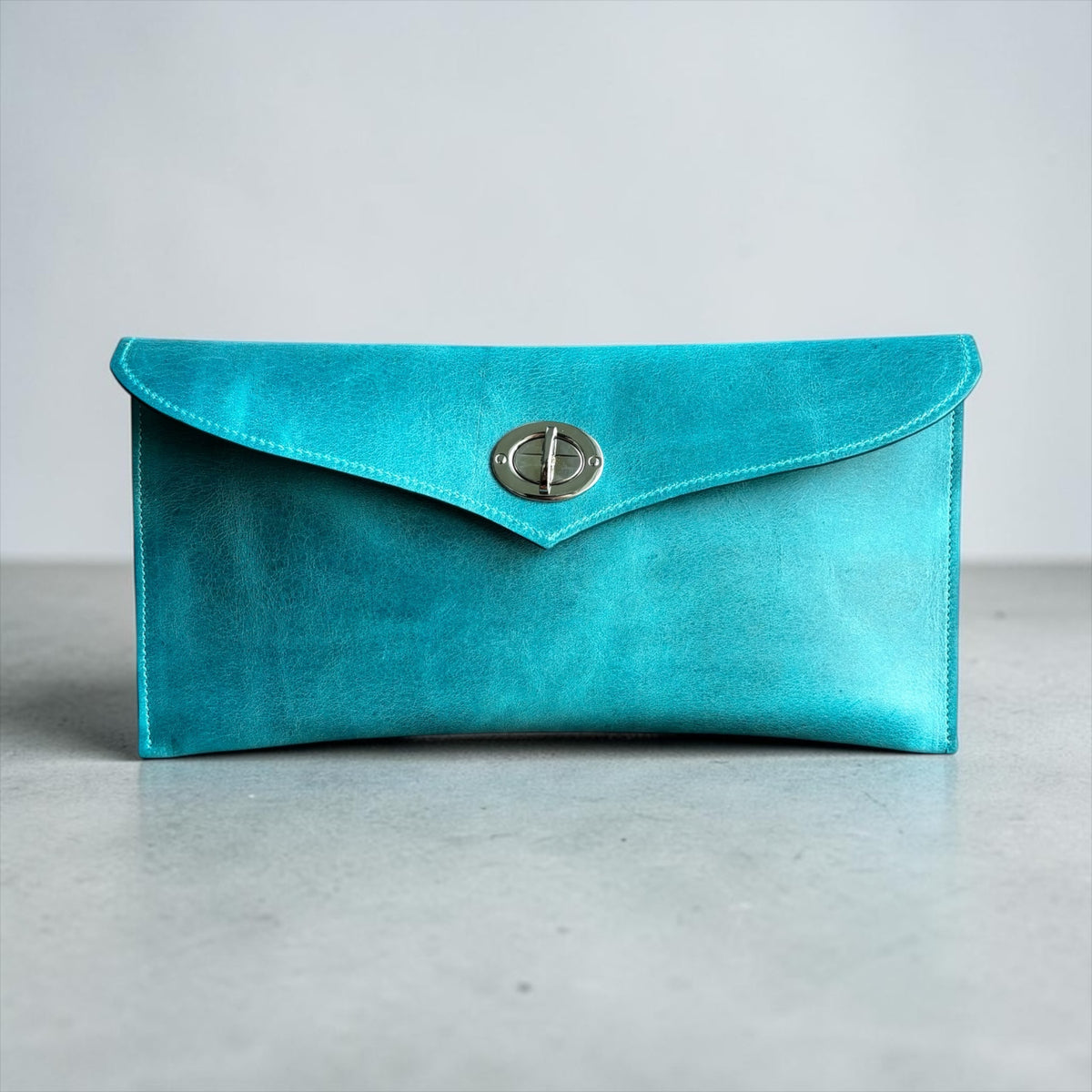 CLUTCH BAG