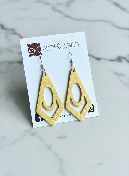 CUTOUT EARRINGS