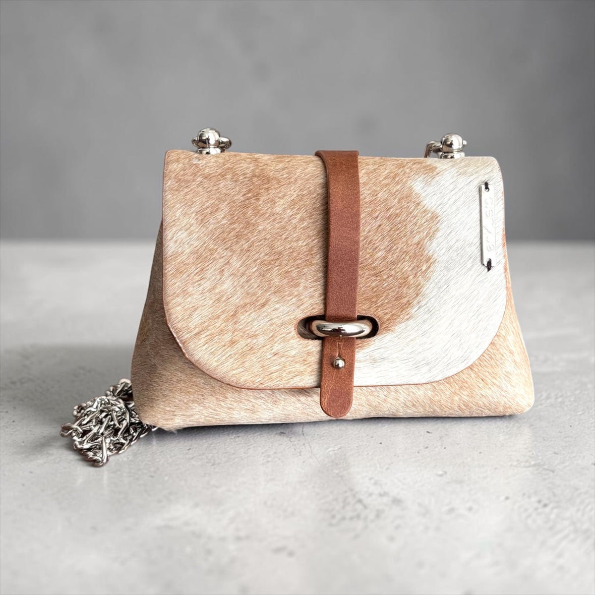 HAIR-ON MINI DAISY BAG