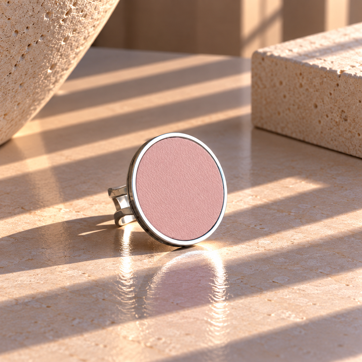 ROUND LEATHER RING