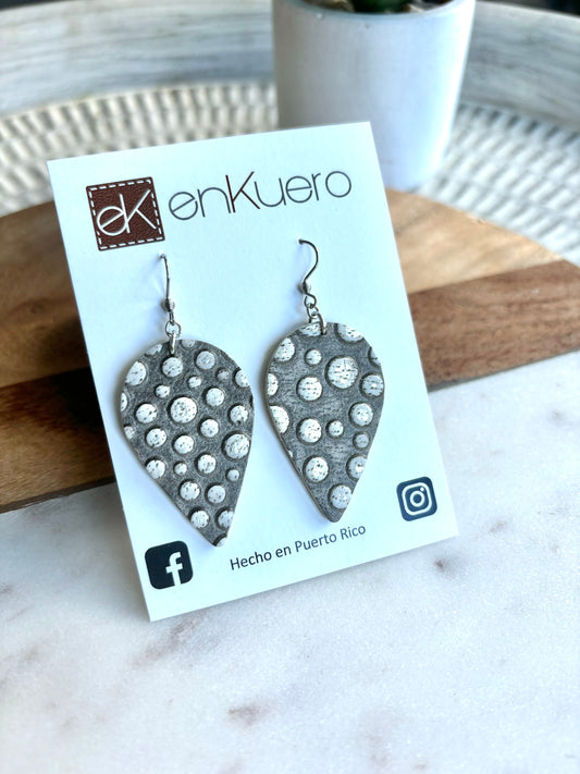 TEARDROP EARRINGS