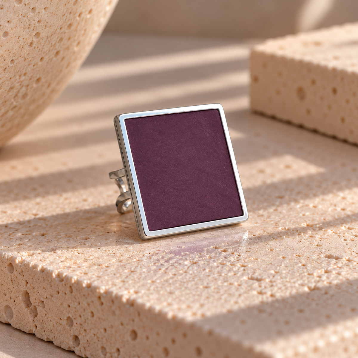 SQUARE LEATHER RING