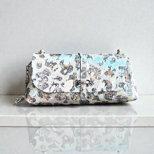 HAIR-ON DAISY BAG