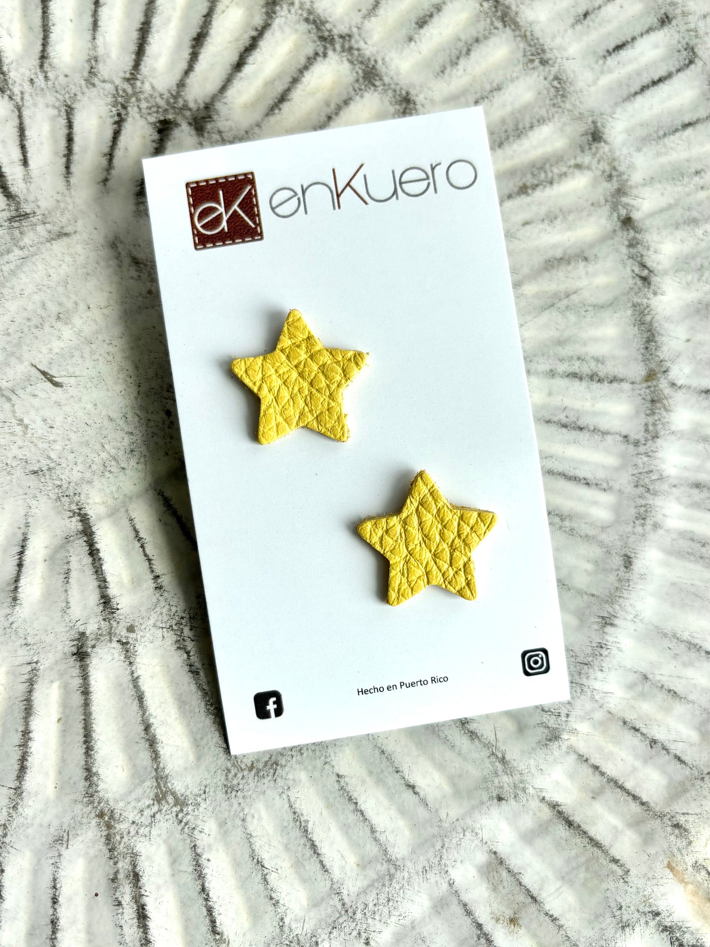 STAR STUD EARRINGS