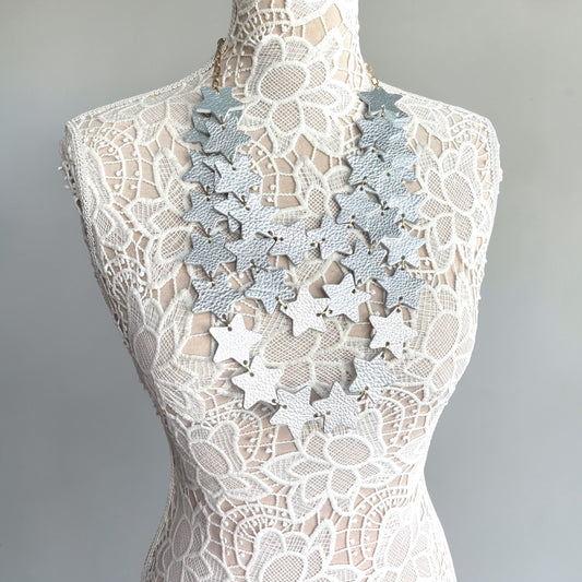 LEATHER STARS NECKLACE