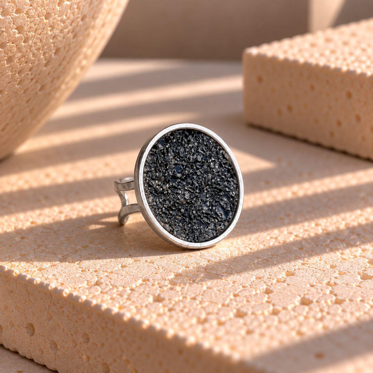 ROUND LEATHER RING