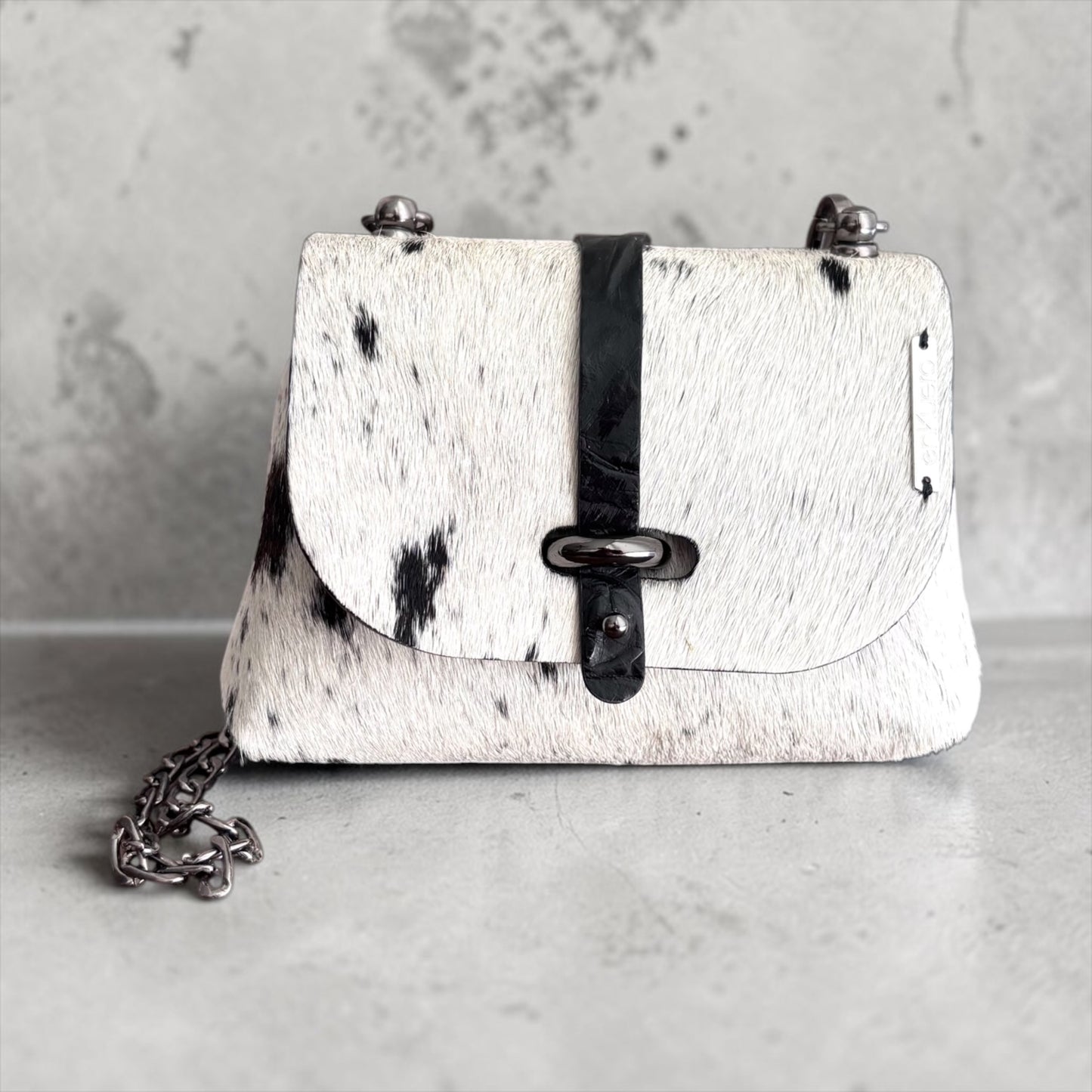 HAIR-ON MINI DAISY BAG