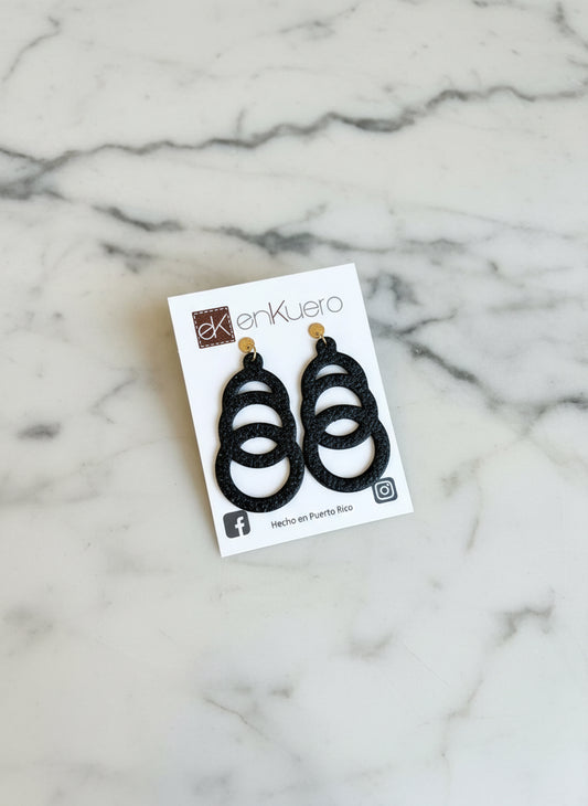 OVERLAPPING CIRCLES EARRINGS