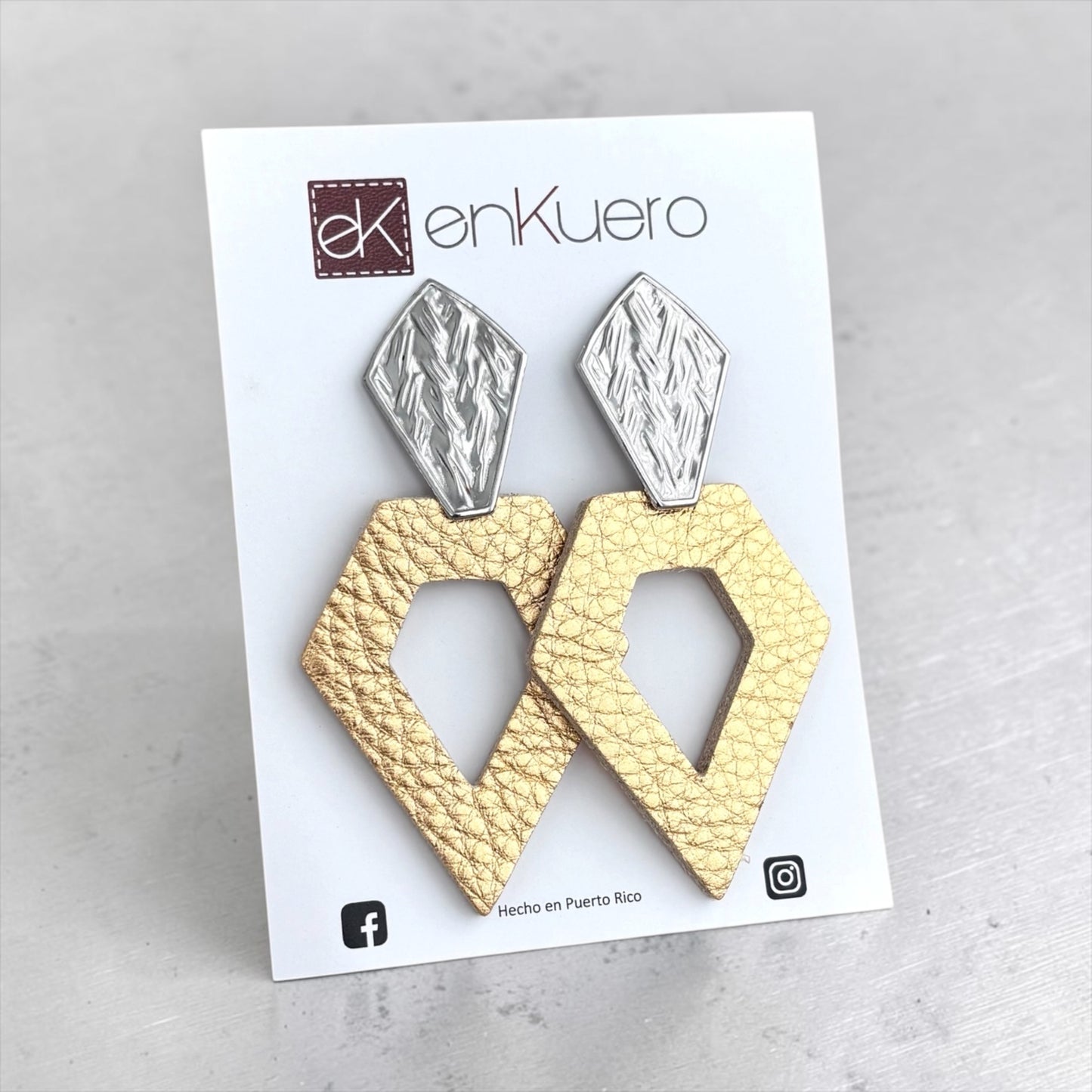 CUTOUT EARRINGS