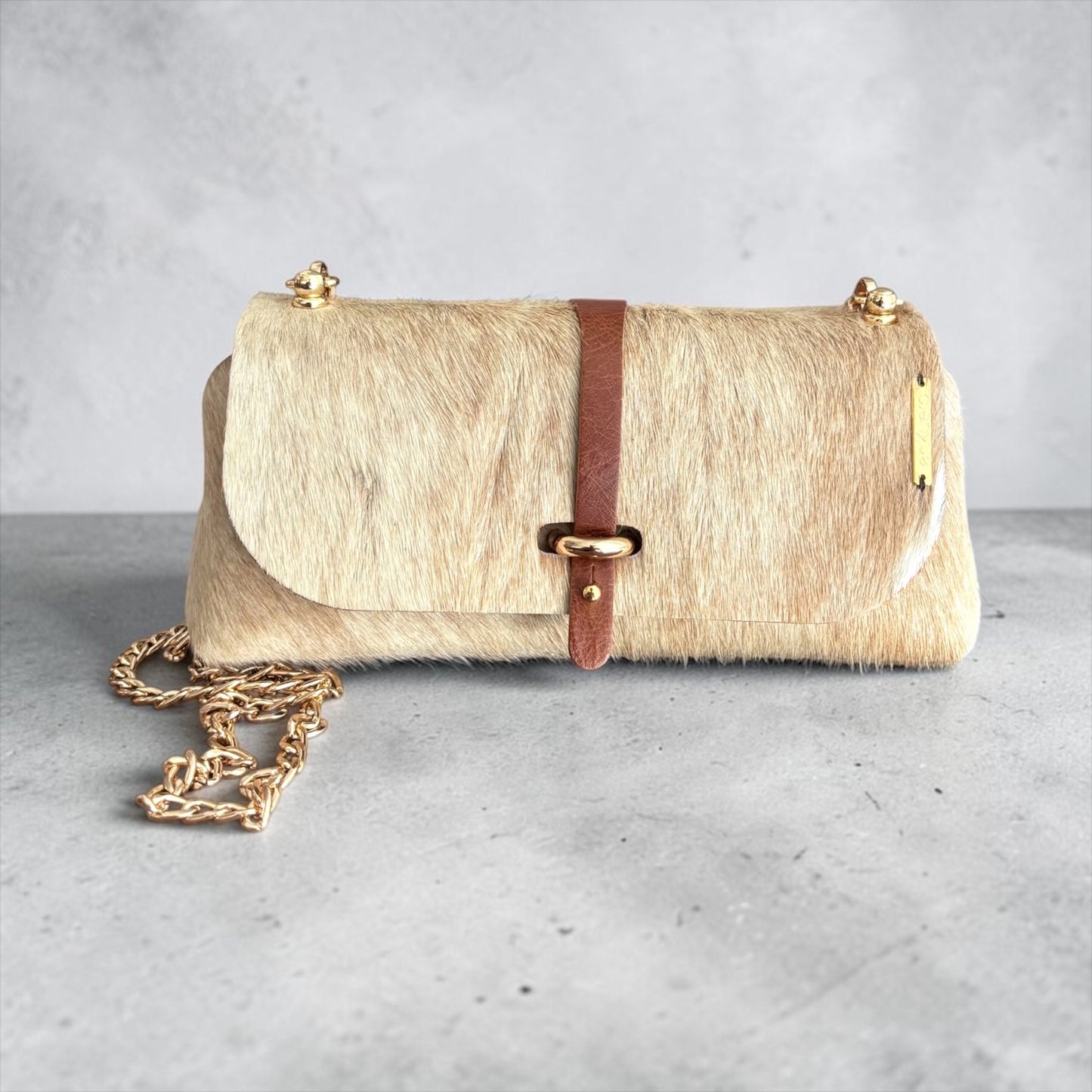 HAIR-ON DAISY BAG