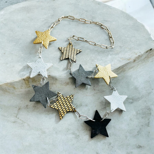 LEATHER STARS NECKLACE