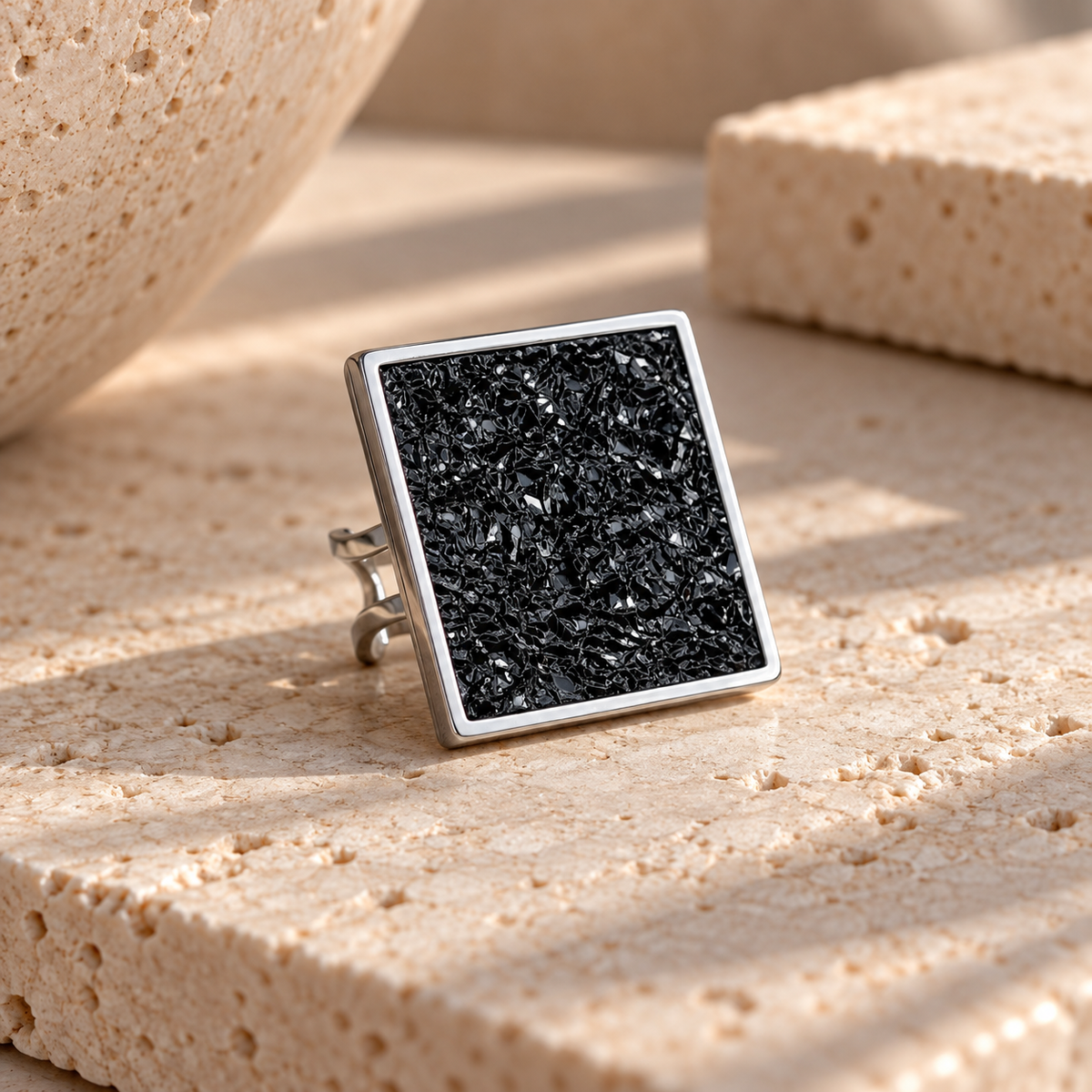 SQUARE LEATHER RING