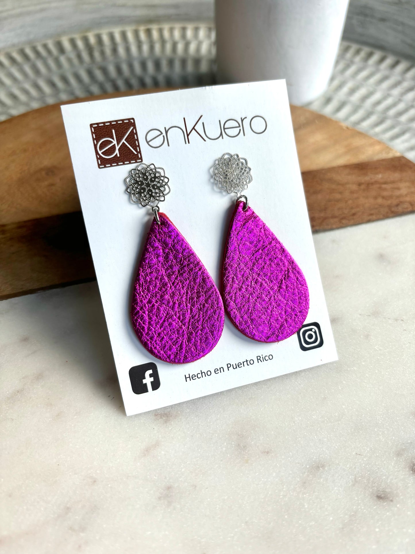 TEARDROP EARRINGS