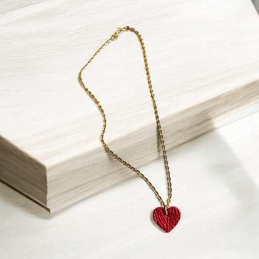 LEATHER HEART NECKLACE