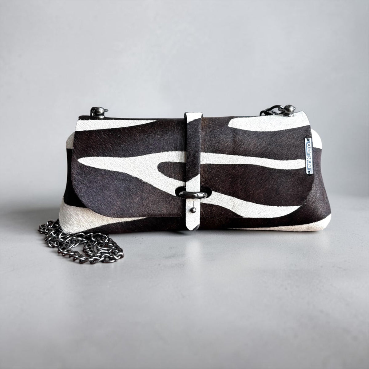 HAIR-ON DAISY BAG
