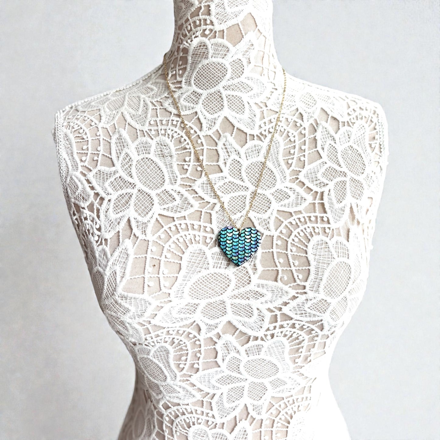 LEATHER HEART NECKLACE