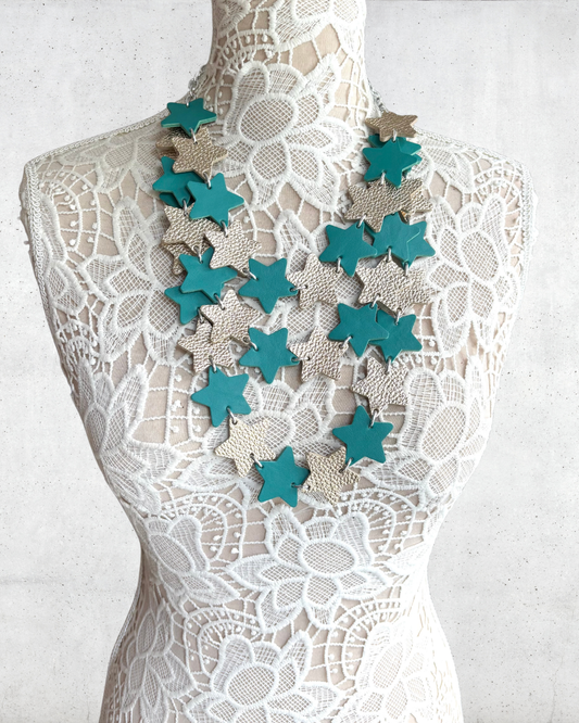 LEATHER STARS NECKLACE