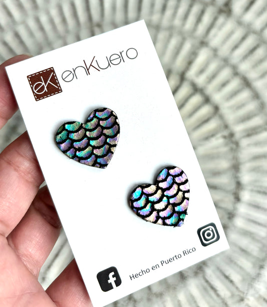 HEART STUD EARRINGS