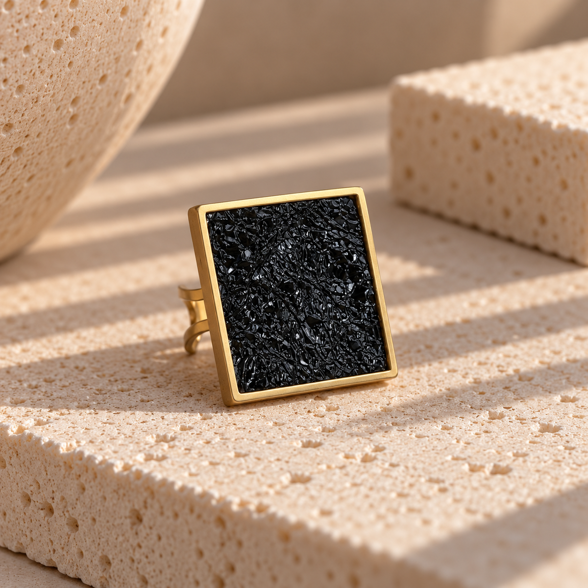 SQUARE LEATHER RING