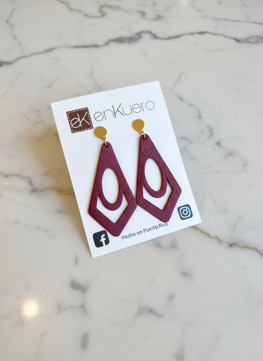 CUTOUT EARRINGS