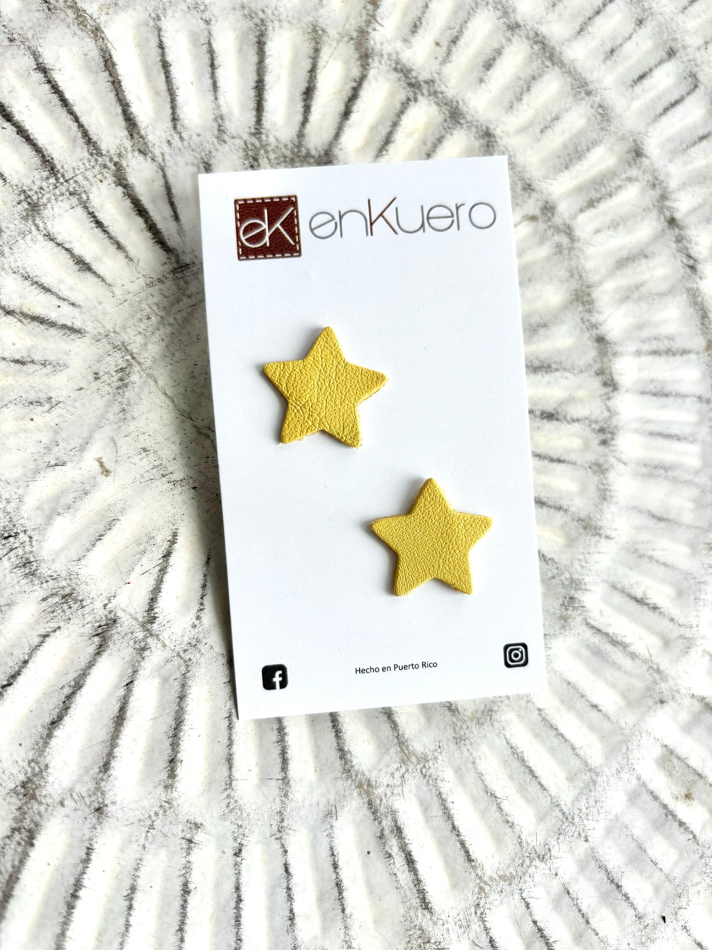 STAR STUD EARRINGS