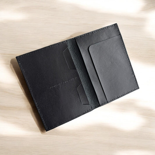 PASSPORT / CARD HOLDER