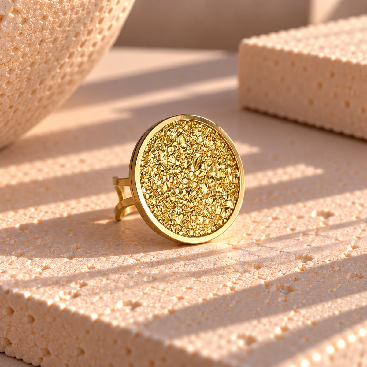 ROUND LEATHER RING