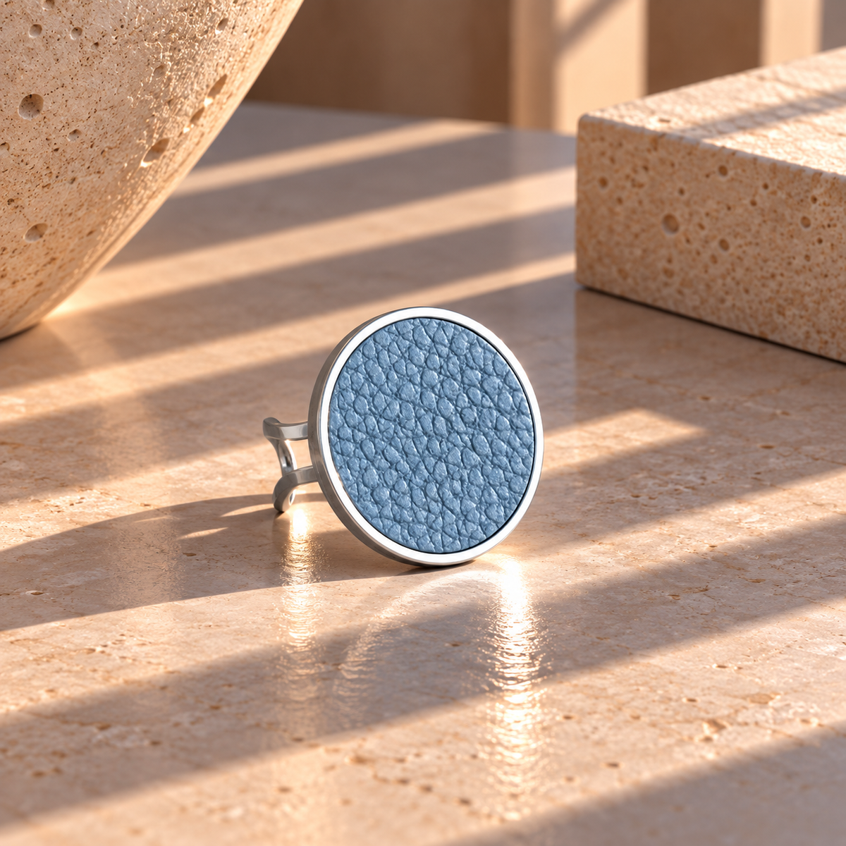 ROUND LEATHER RING