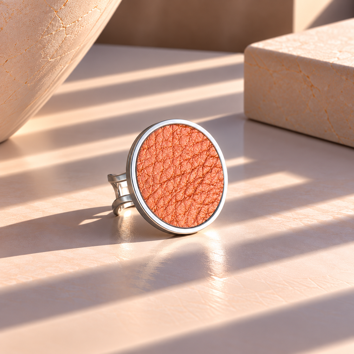 ROUND LEATHER RING