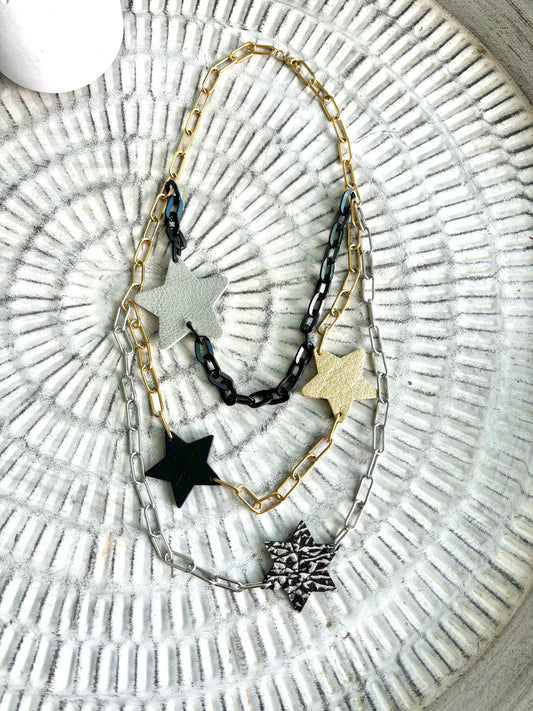 LEATHER STARS NECKLACE