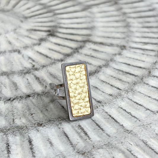 RECTANGLE LEATHER RING