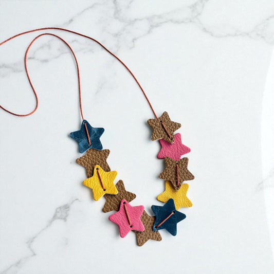 LEATHER STARS NECKLACE