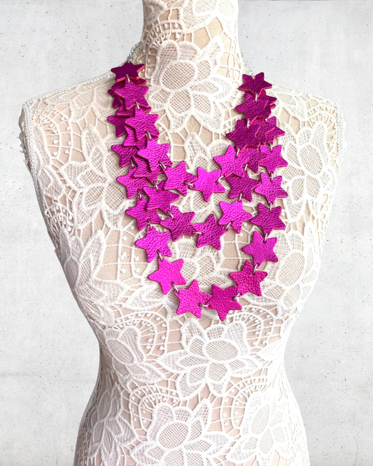 LEATHER STARS NECKLACE