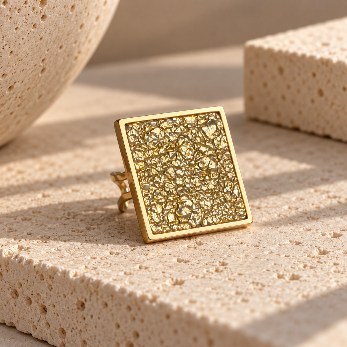 SQUARE LEATHER RING