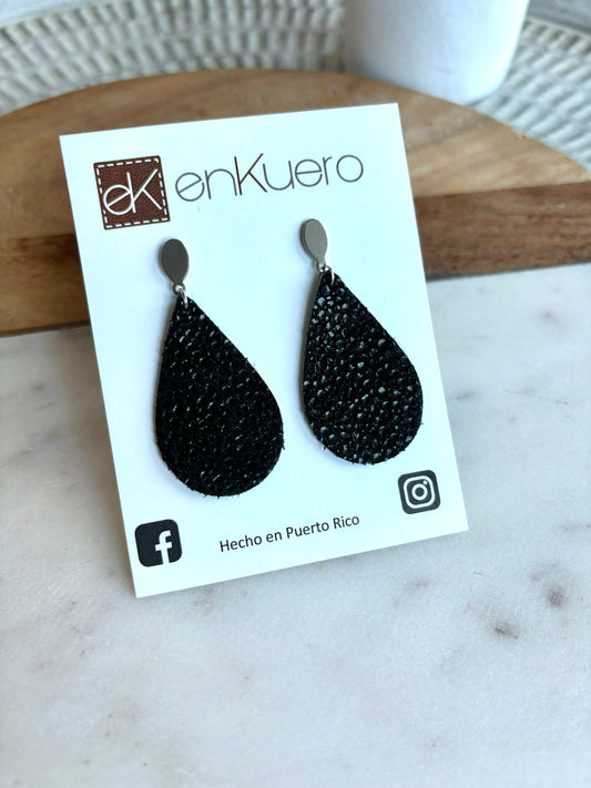 TEARDROP EARRINGS