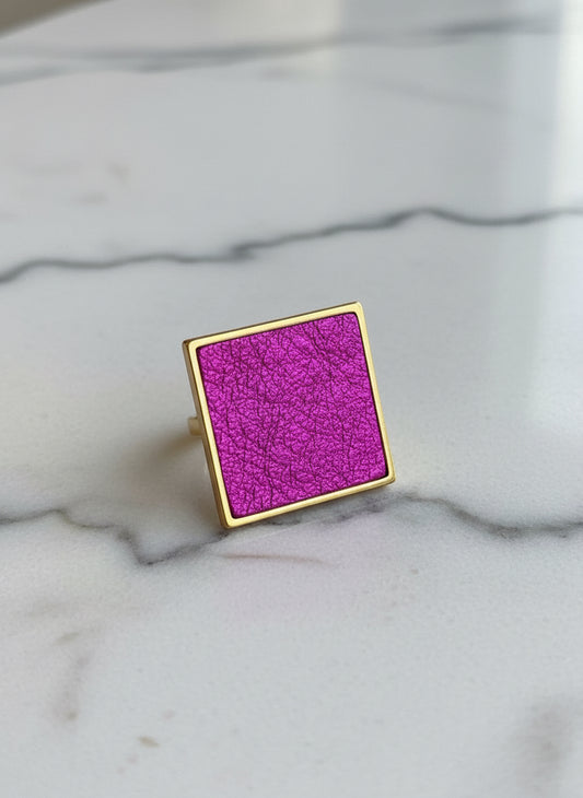 SQUARE LEATHER RING