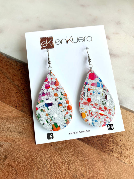 TEARDROP EARRINGS
